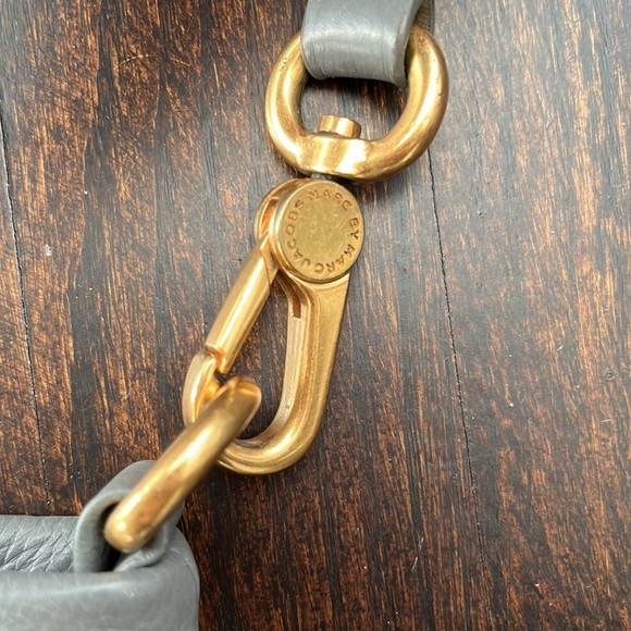 Marc by Marc Jacob’s Leather Q Percy Crossbody Bag - Picture 3 of 5